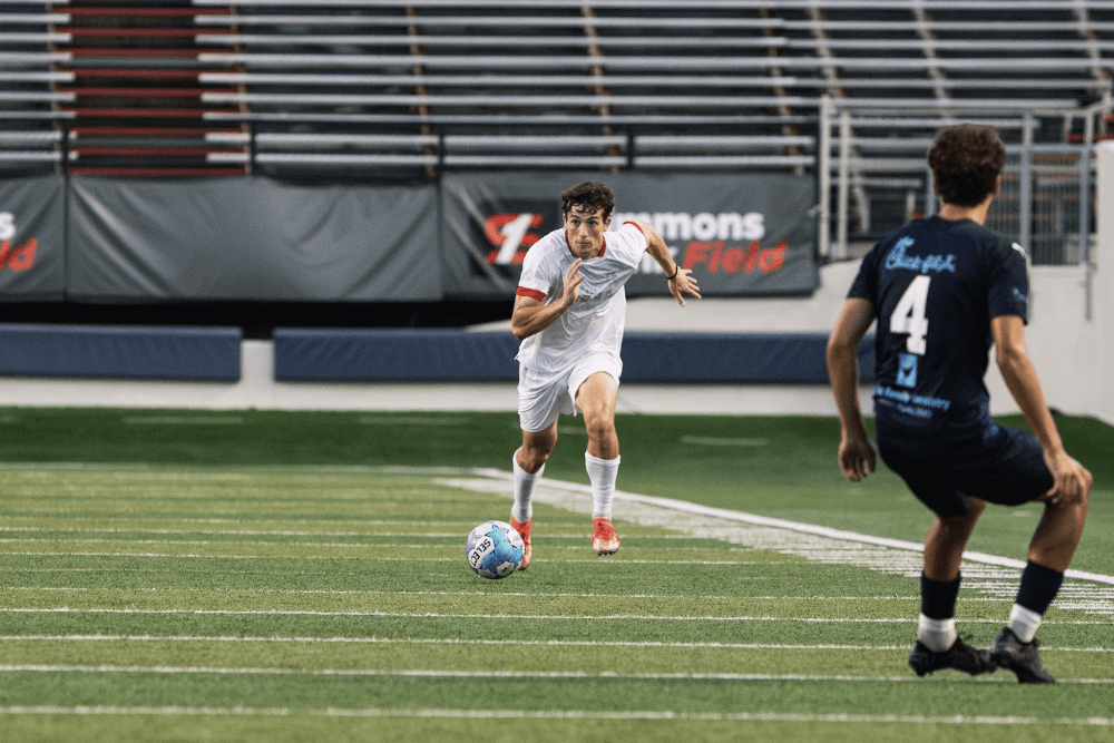 Daniel Losfablos en conducción con Little Rock Rangers